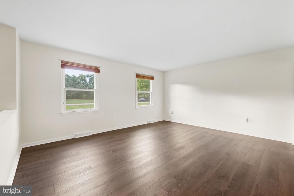 11567 DEER LANE