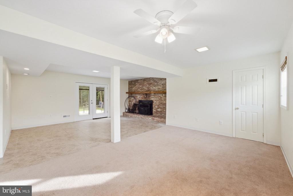 11567 DEER LANE