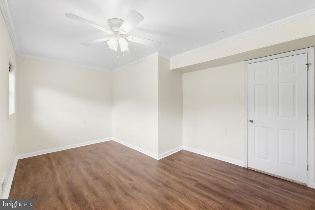 11567 DEER LANE