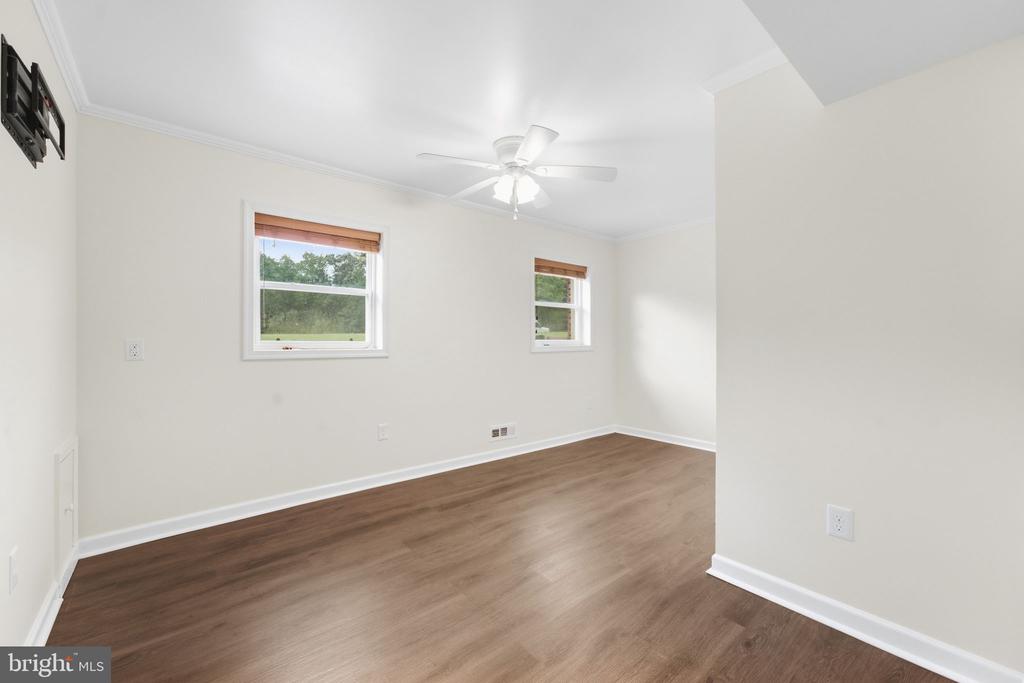 11567 DEER LANE