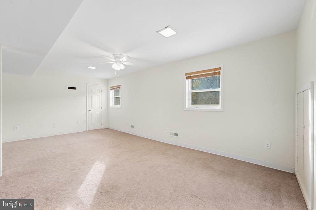 11567 DEER LANE
