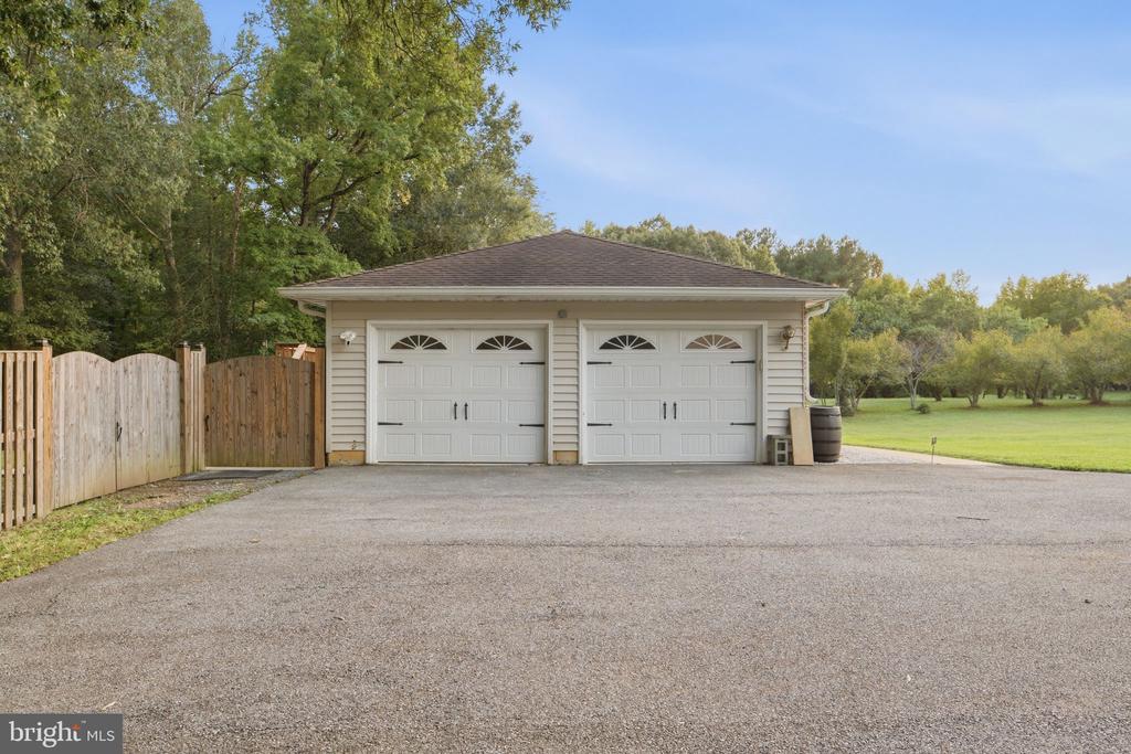 11567 DEER LANE