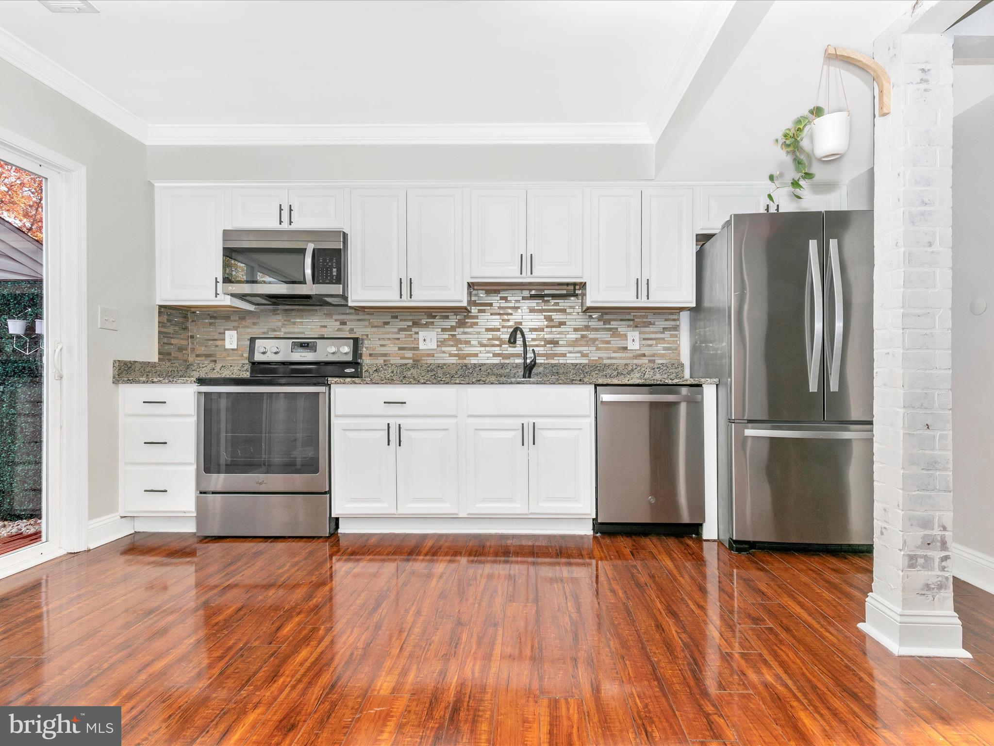 540 Wellington COURT
