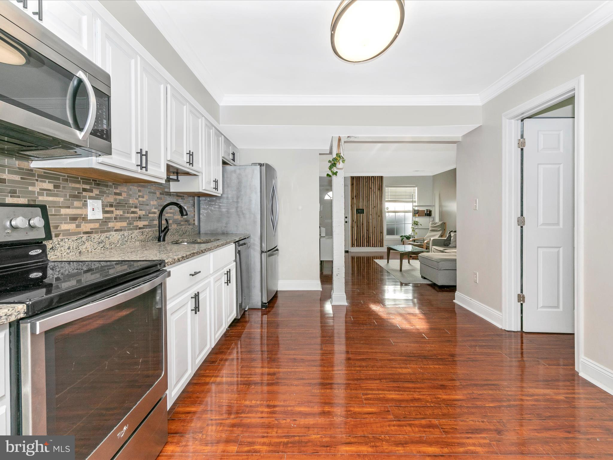 540 Wellington COURT