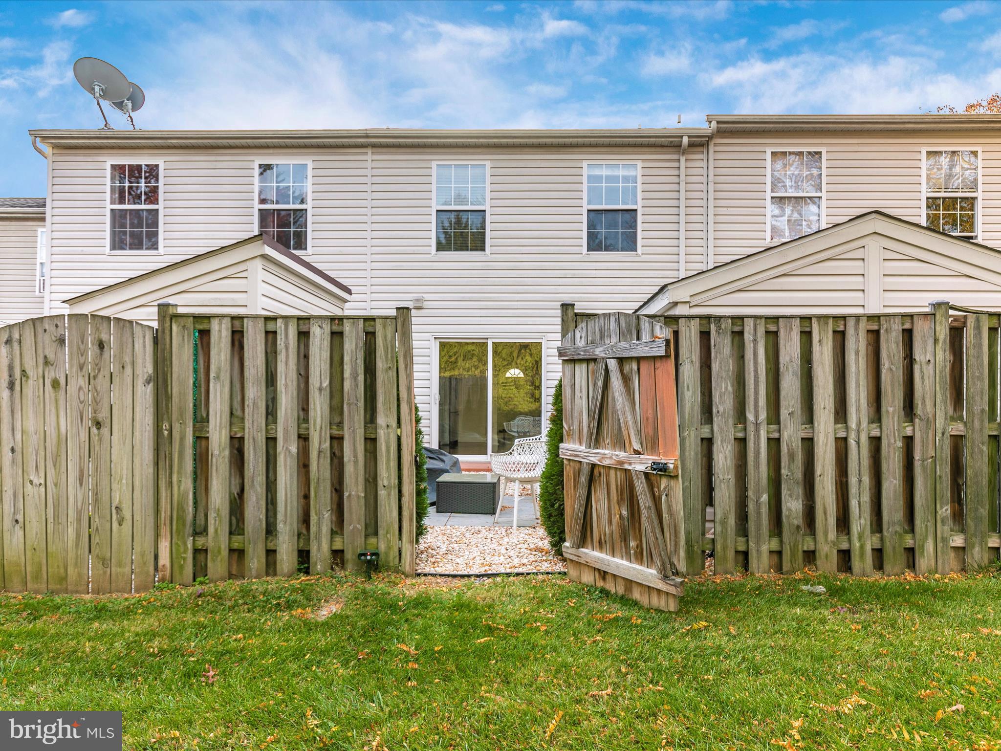 540 Wellington COURT
