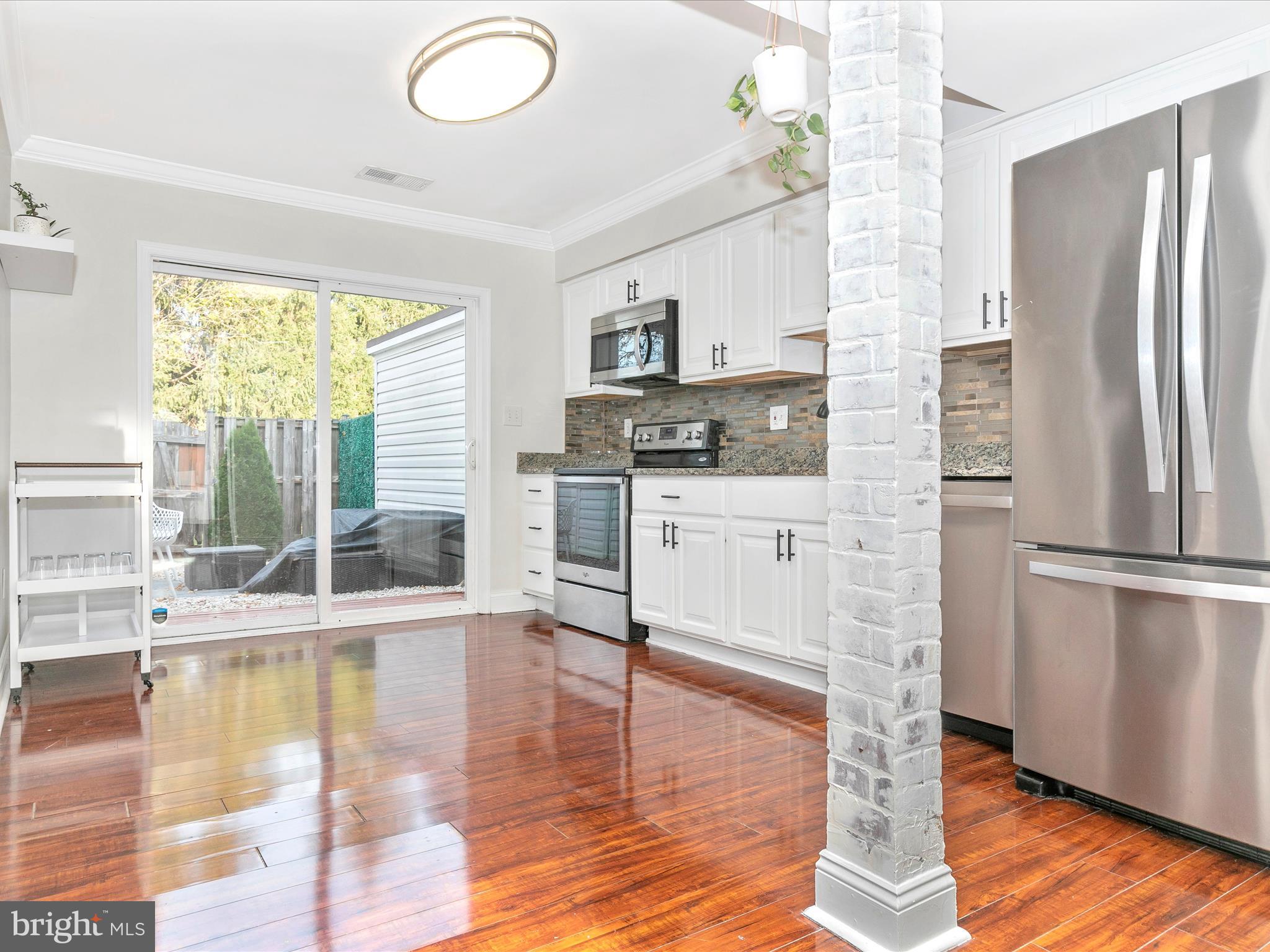 540 Wellington COURT