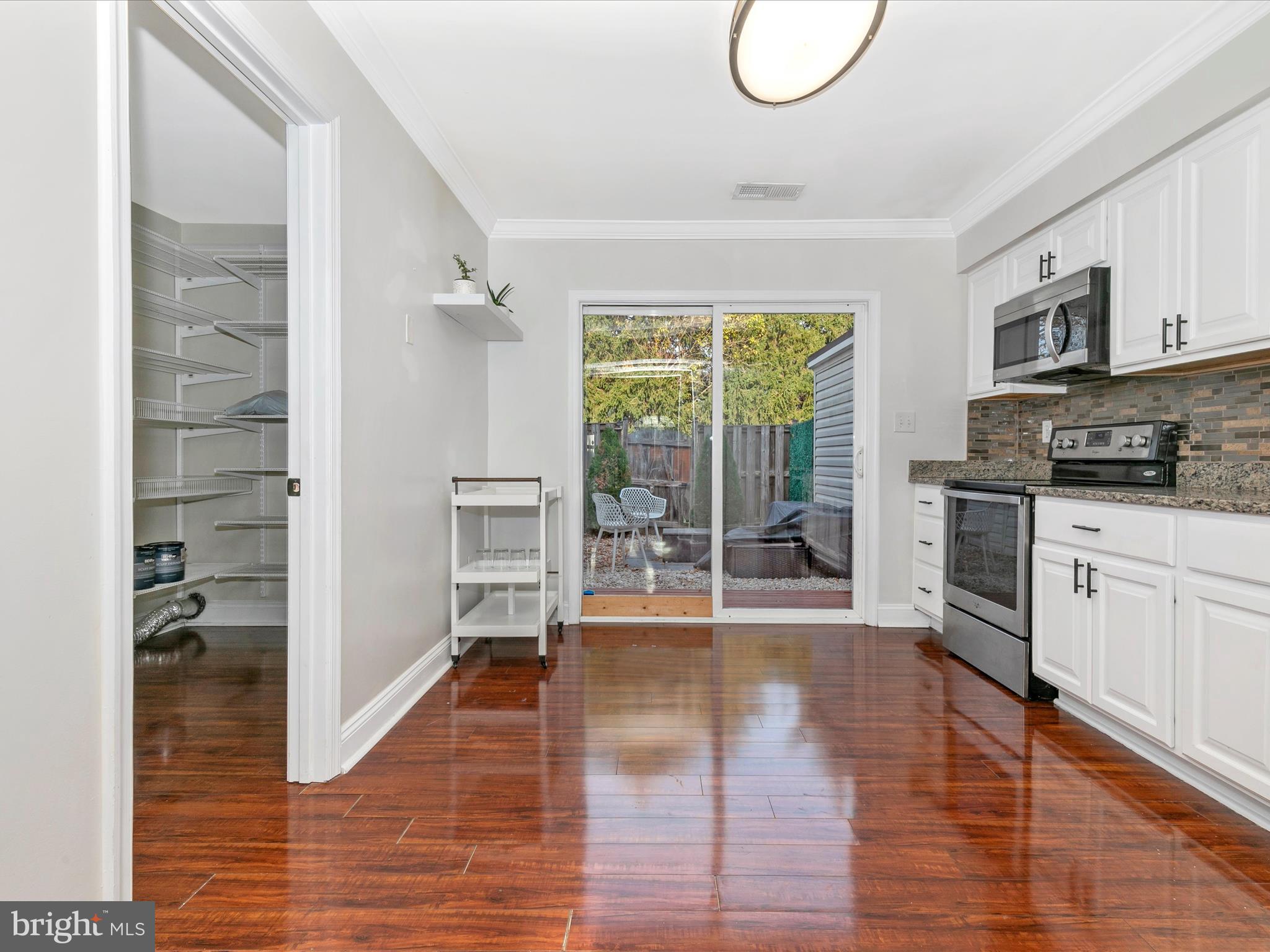 540 Wellington COURT