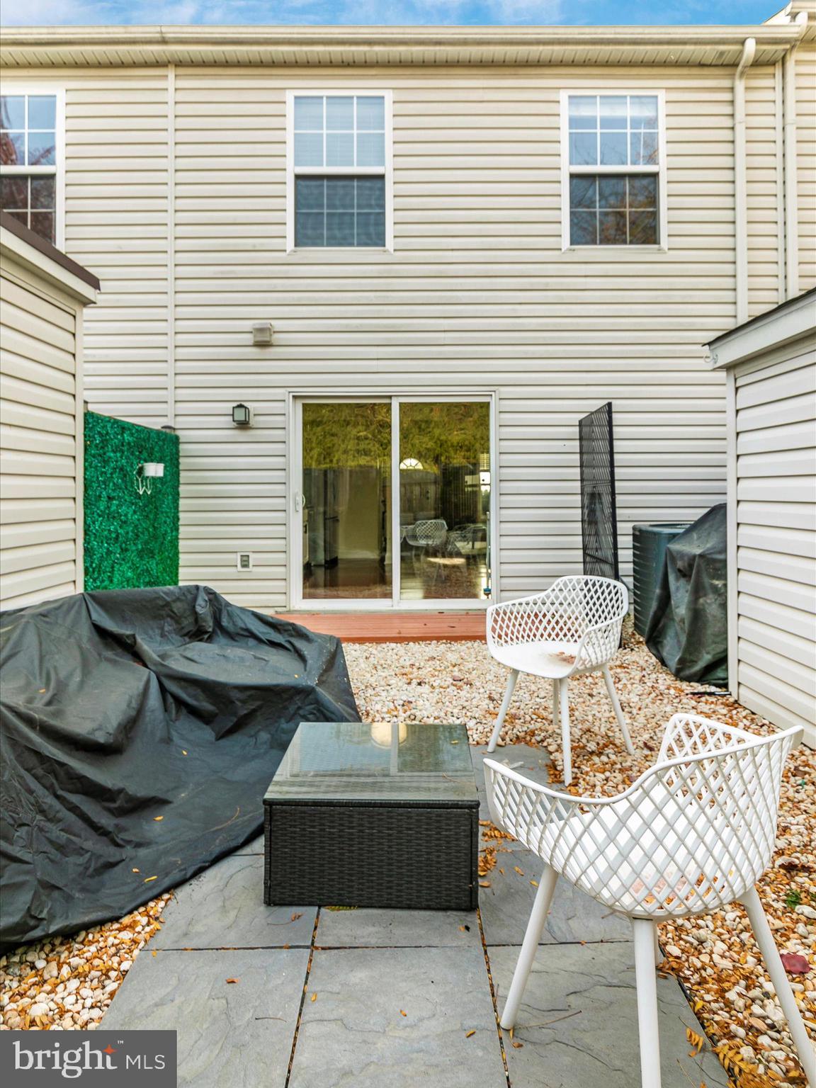 540 Wellington COURT