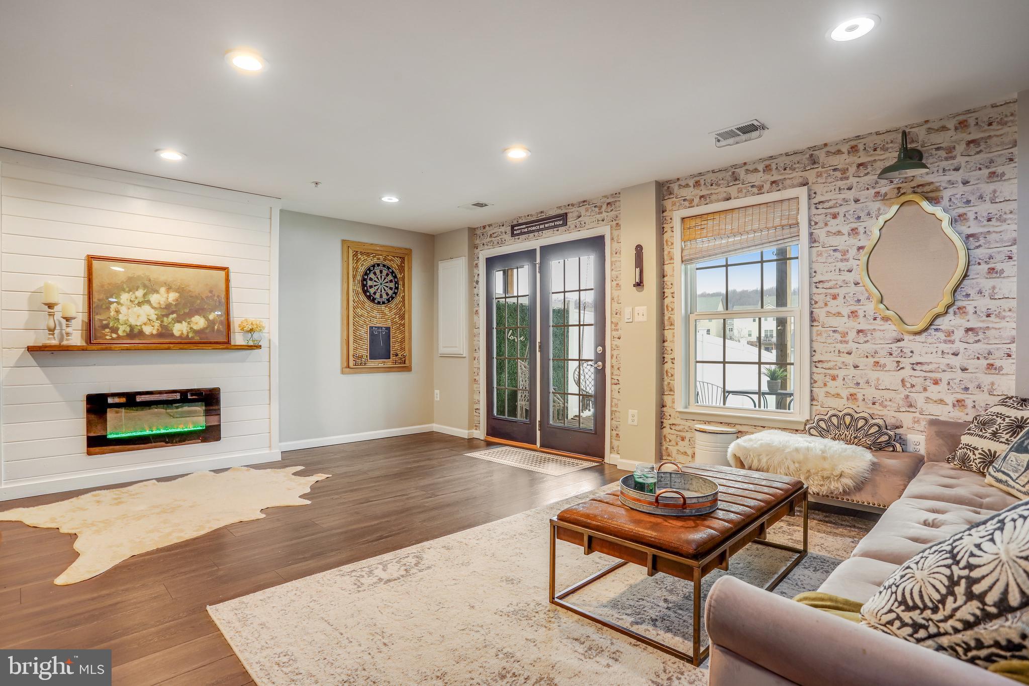 4552 Tinder Box Cir