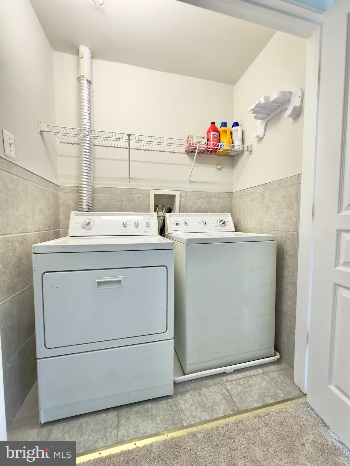 1790-B Poolside Way #22-B