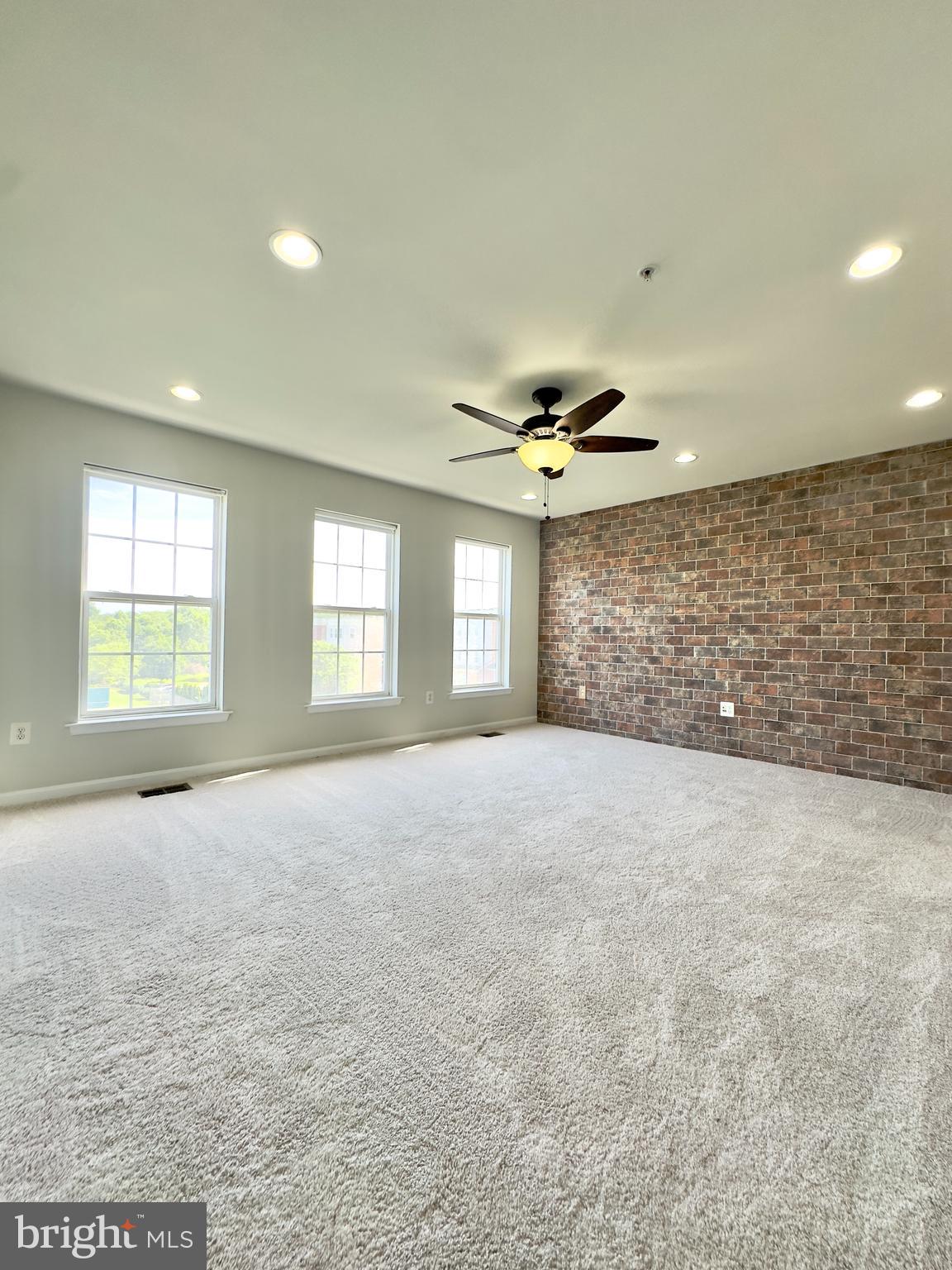 1790-B Poolside Way #22-B