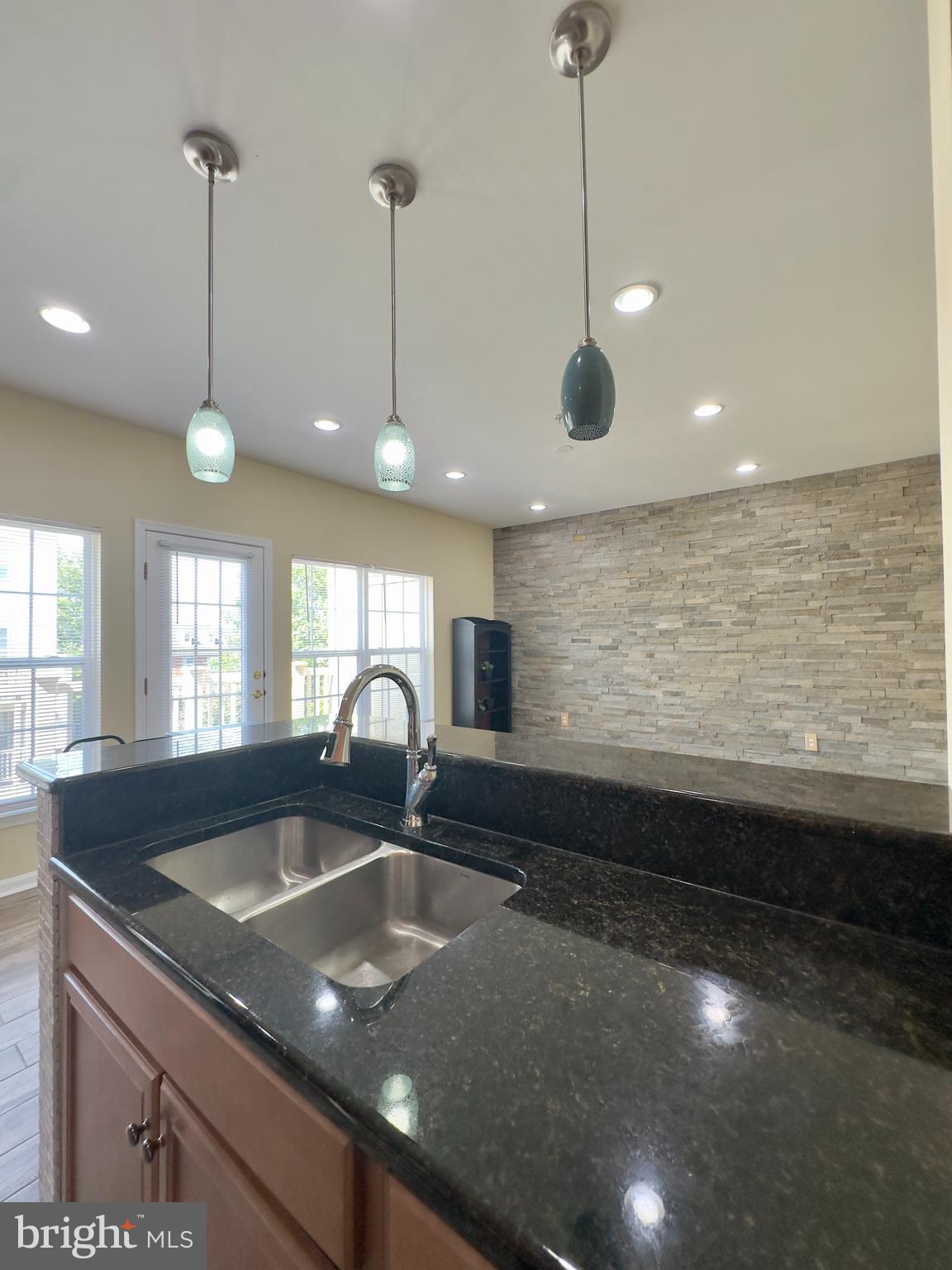 1790-B Poolside Way #22-B