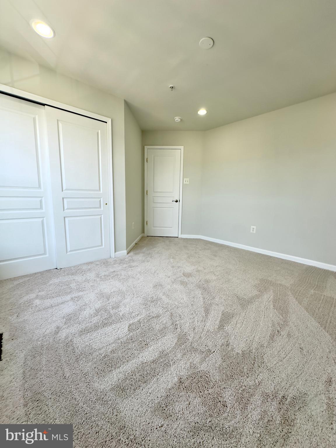 1790-B Poolside Way #22-B