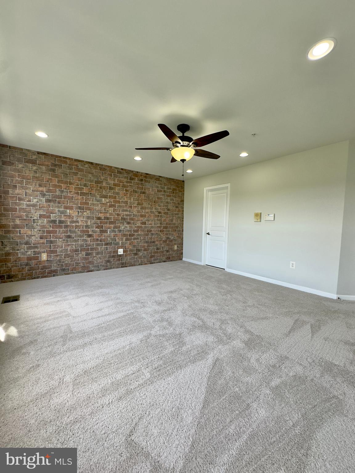 1790-B Poolside Way #22-B
