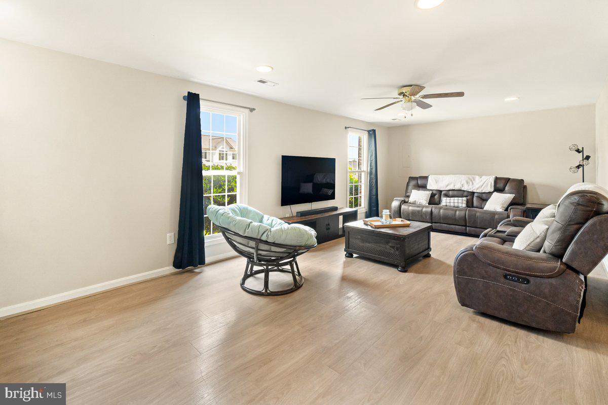1726 Canal Run Dr