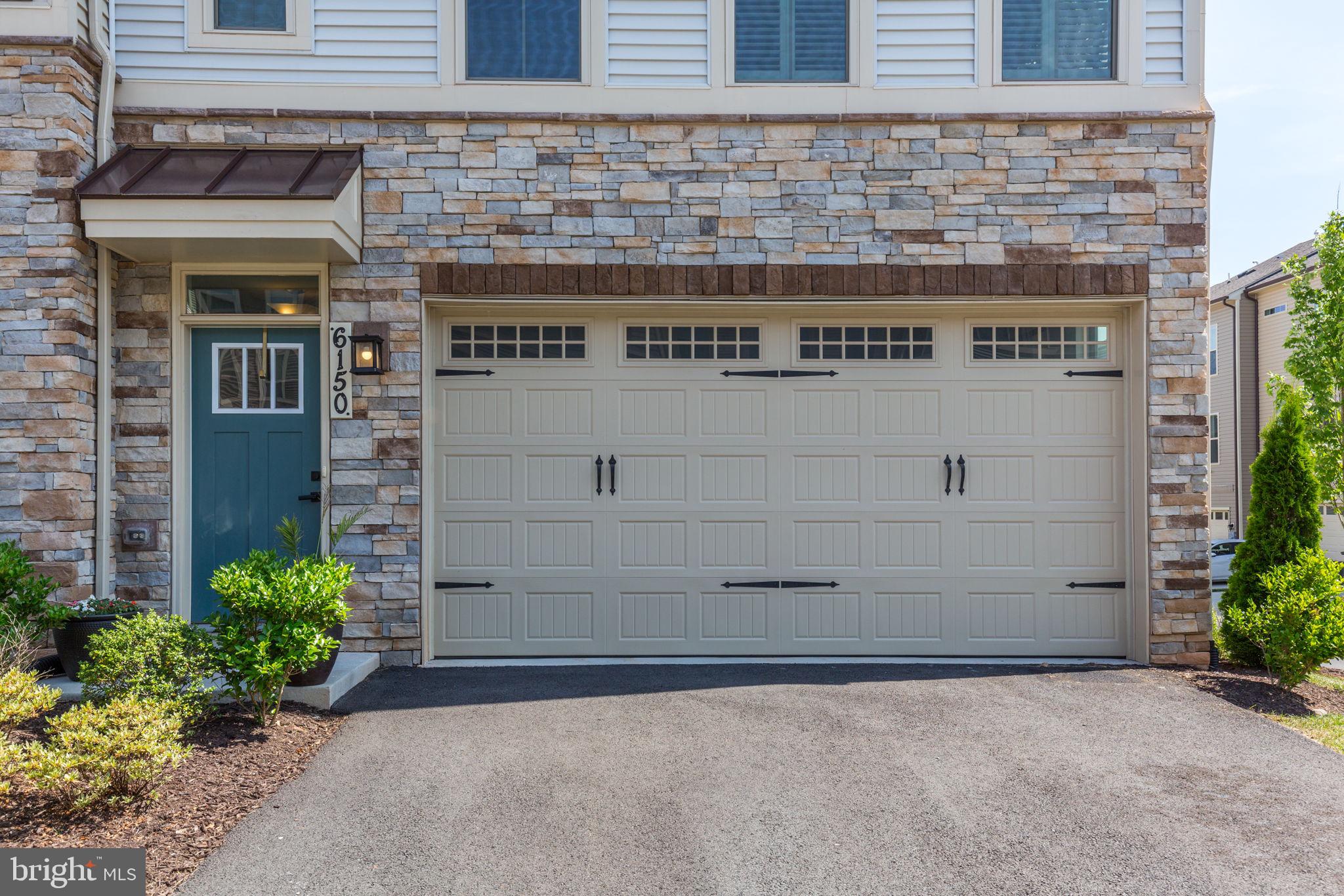 6150 ASTER VIEW LN