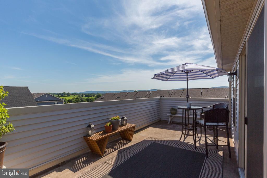 6150 ASTER VIEW LN