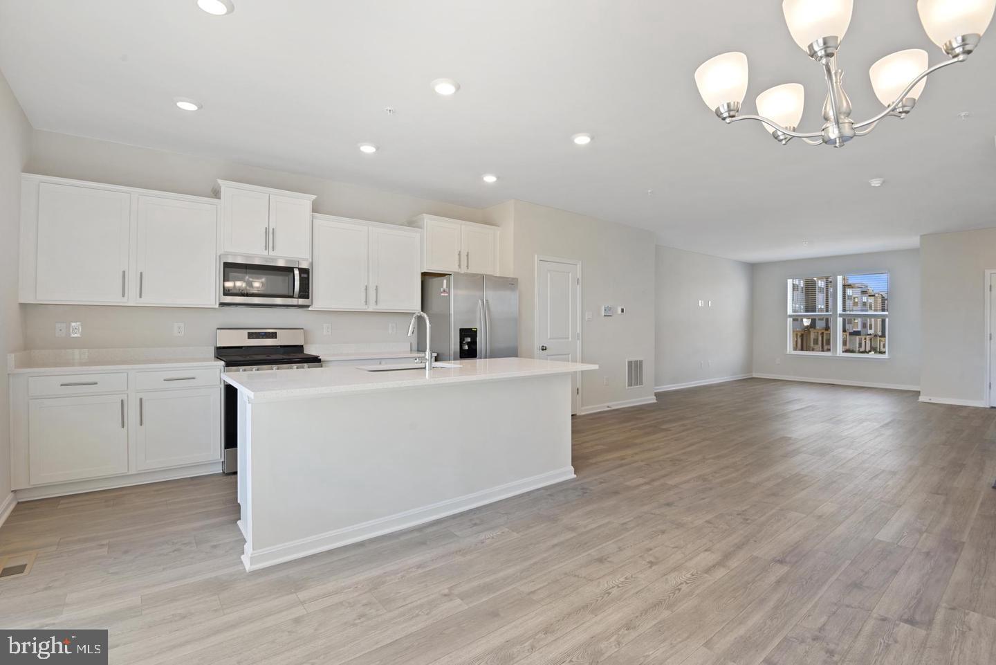 360 TILLER ST