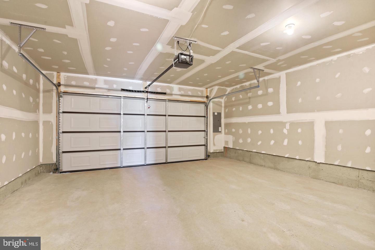 360 TILLER ST