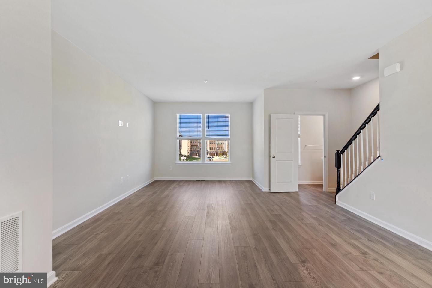 360 TILLER ST