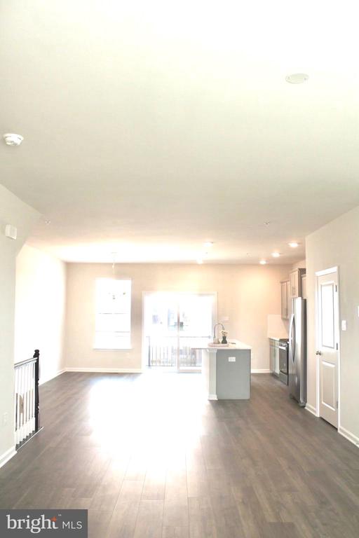 274 ENSEMBLE WAY