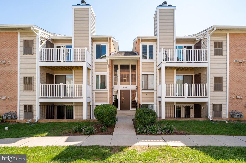 1600 BERRY ROSE CT #1 3A