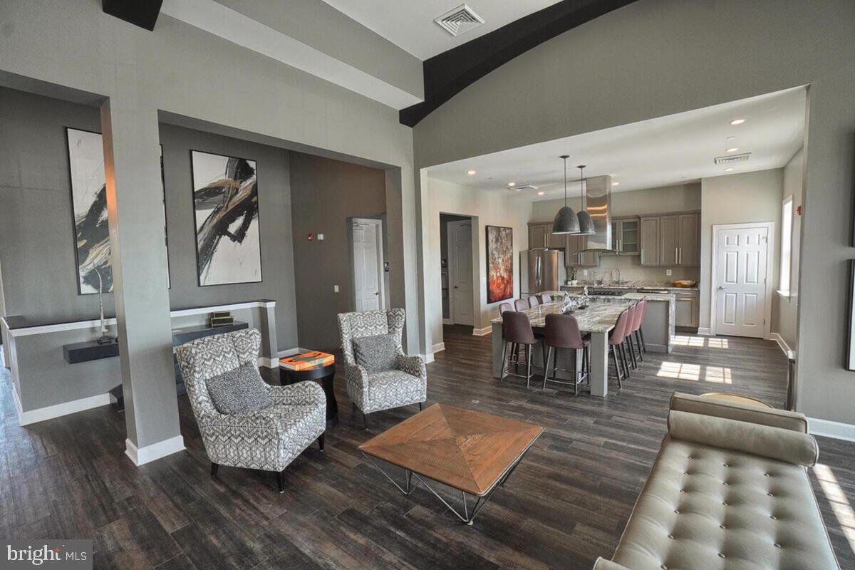 7005 FREEDOM WAY
