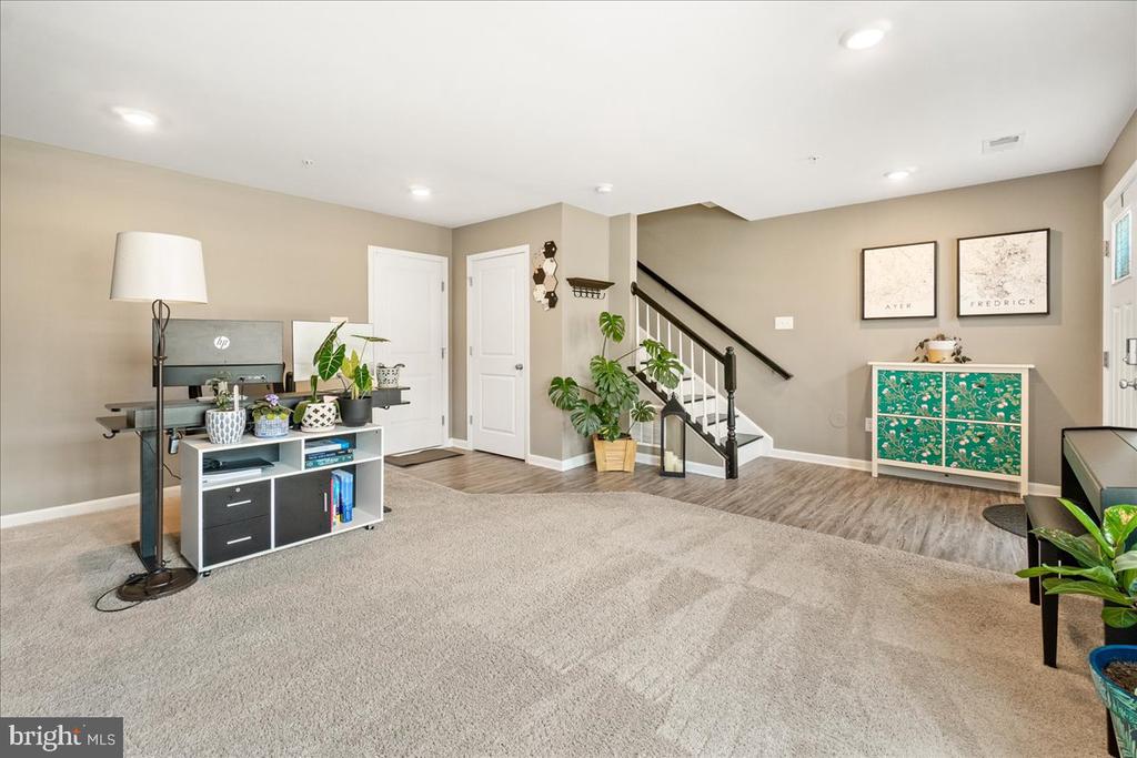 7005 FREEDOM WAY