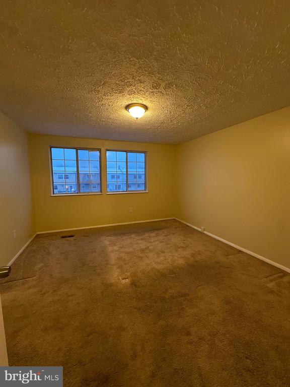 6908 DOUBLEBRAND CT