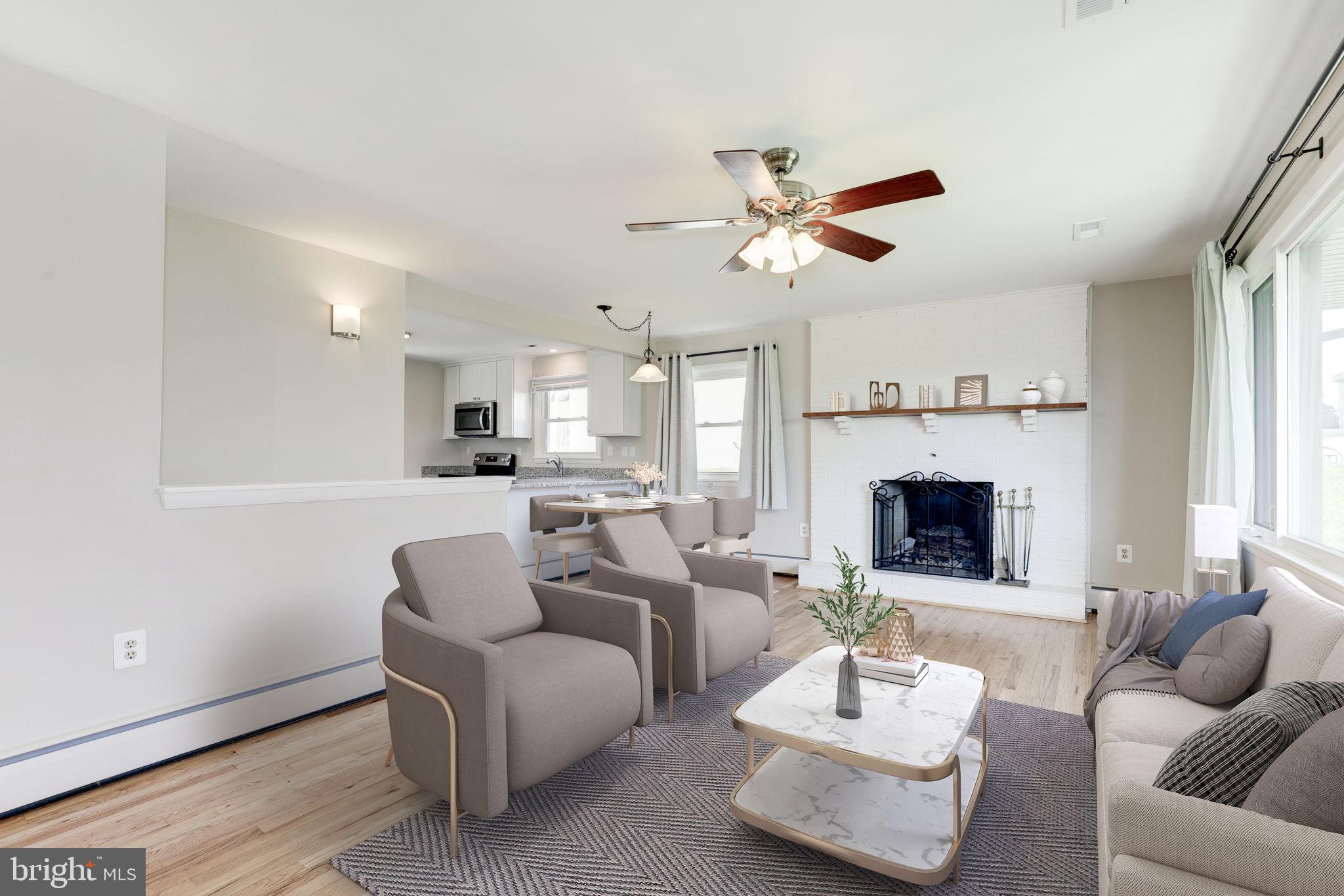 910 E F St