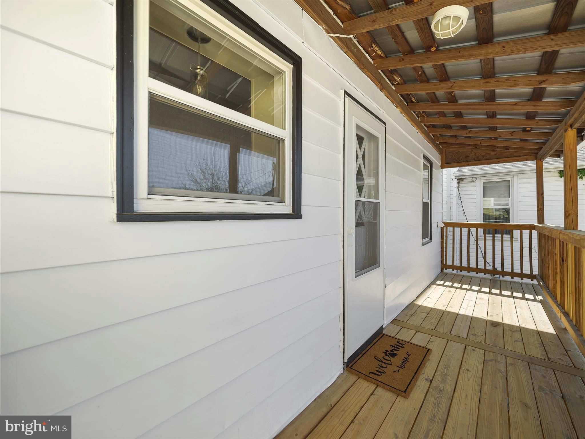 332 W Potomac St