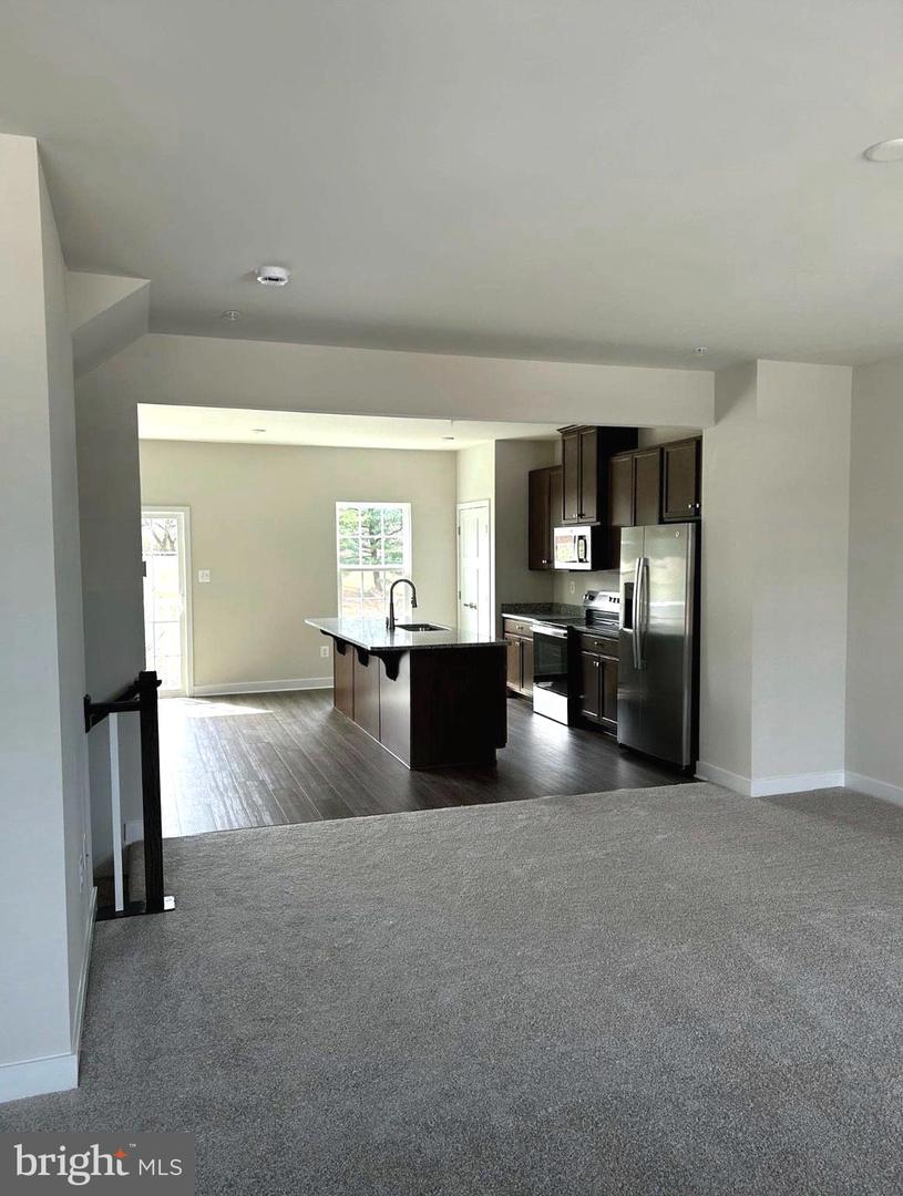 363 PACA GARDENS LN