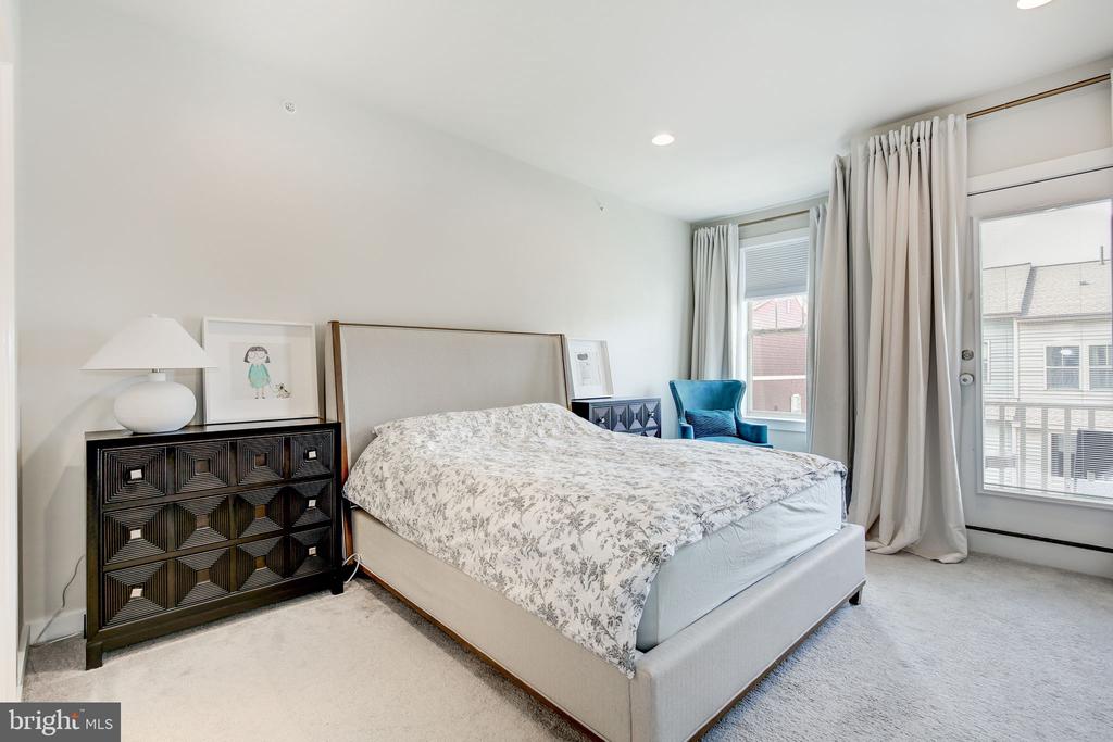 3409 Stone Barn Dr