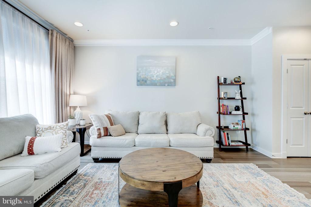 3409 Stone Barn Dr
