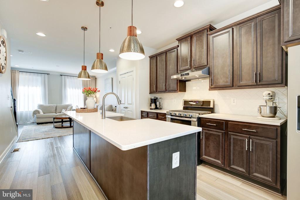 3409 Stone Barn Dr