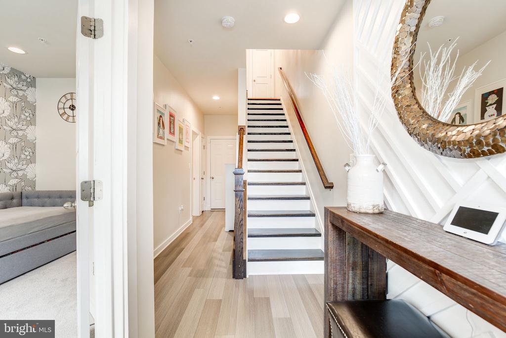 3409 Stone Barn Dr