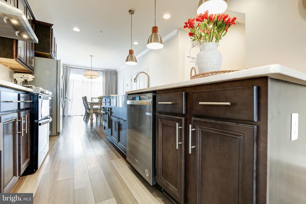 3409 Stone Barn Dr