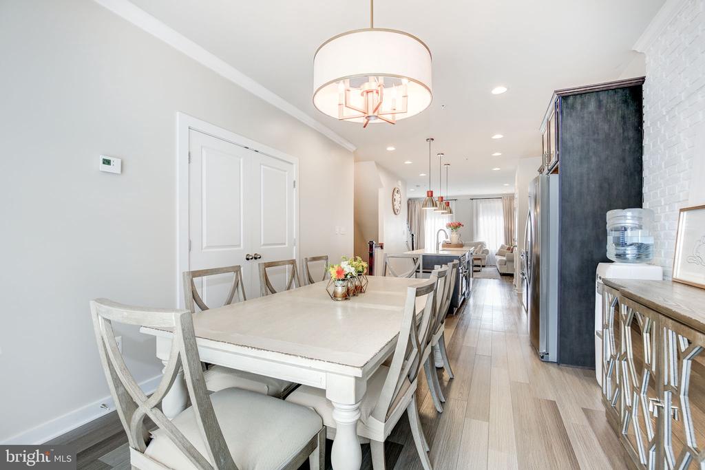 3409 Stone Barn Dr