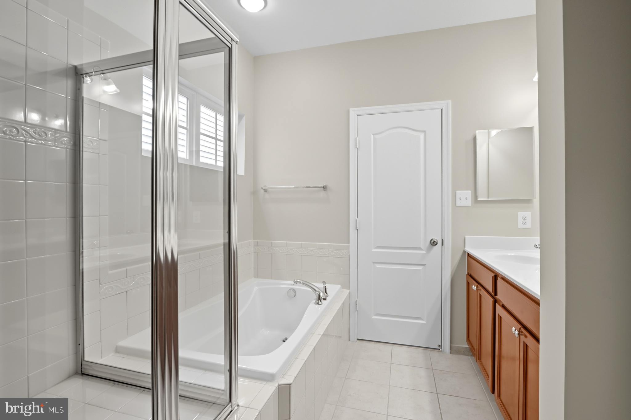 10228 NUTHATCH DRIVE