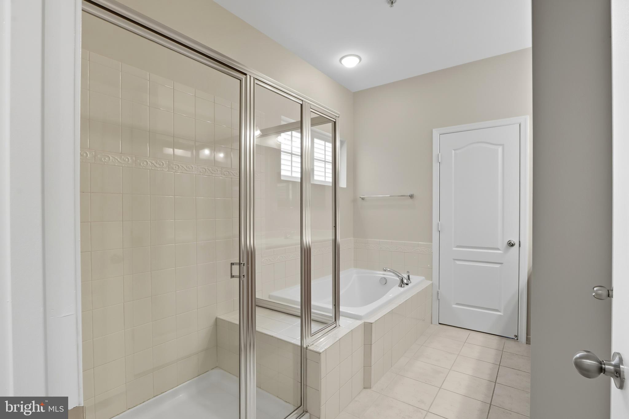 10228 NUTHATCH DRIVE