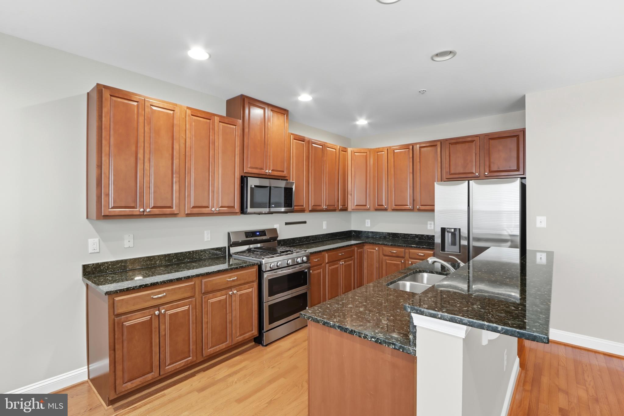 10228 NUTHATCH DRIVE