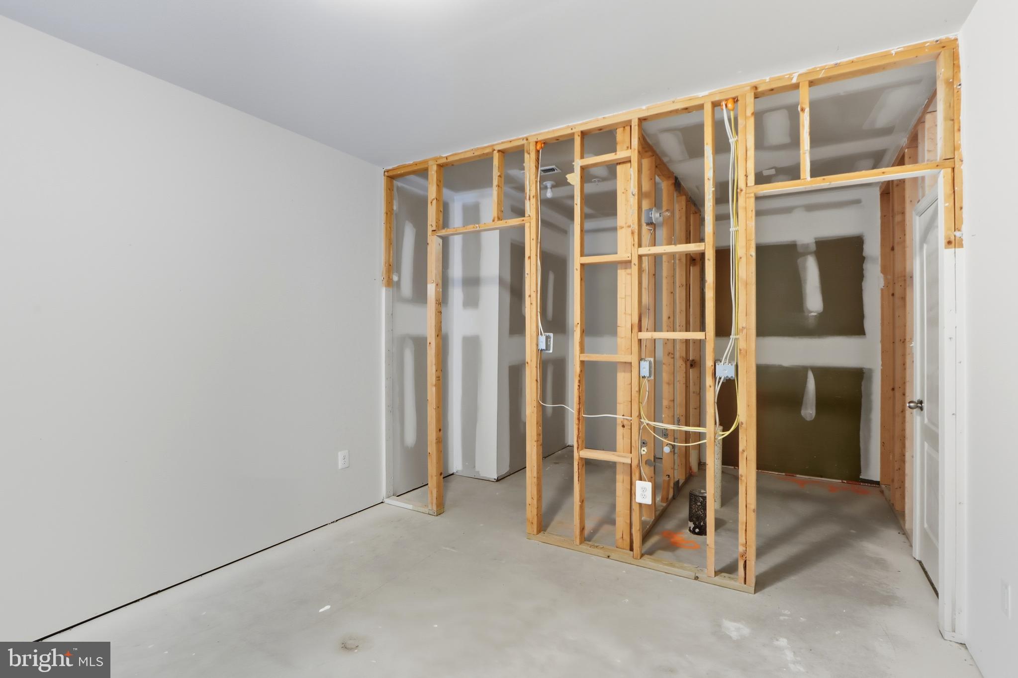 10228 NUTHATCH DRIVE