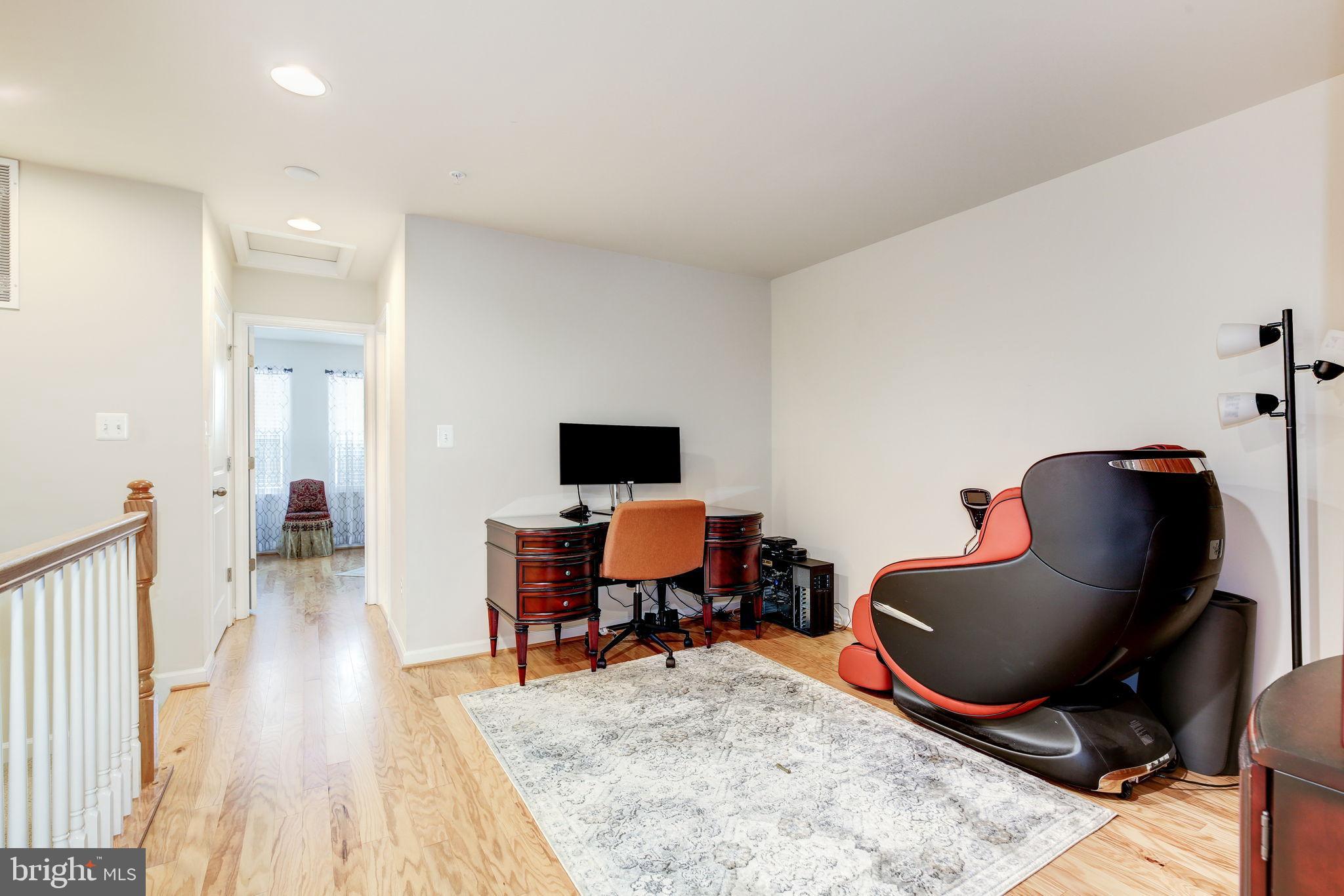 410 PEMBERTON PARK LANE