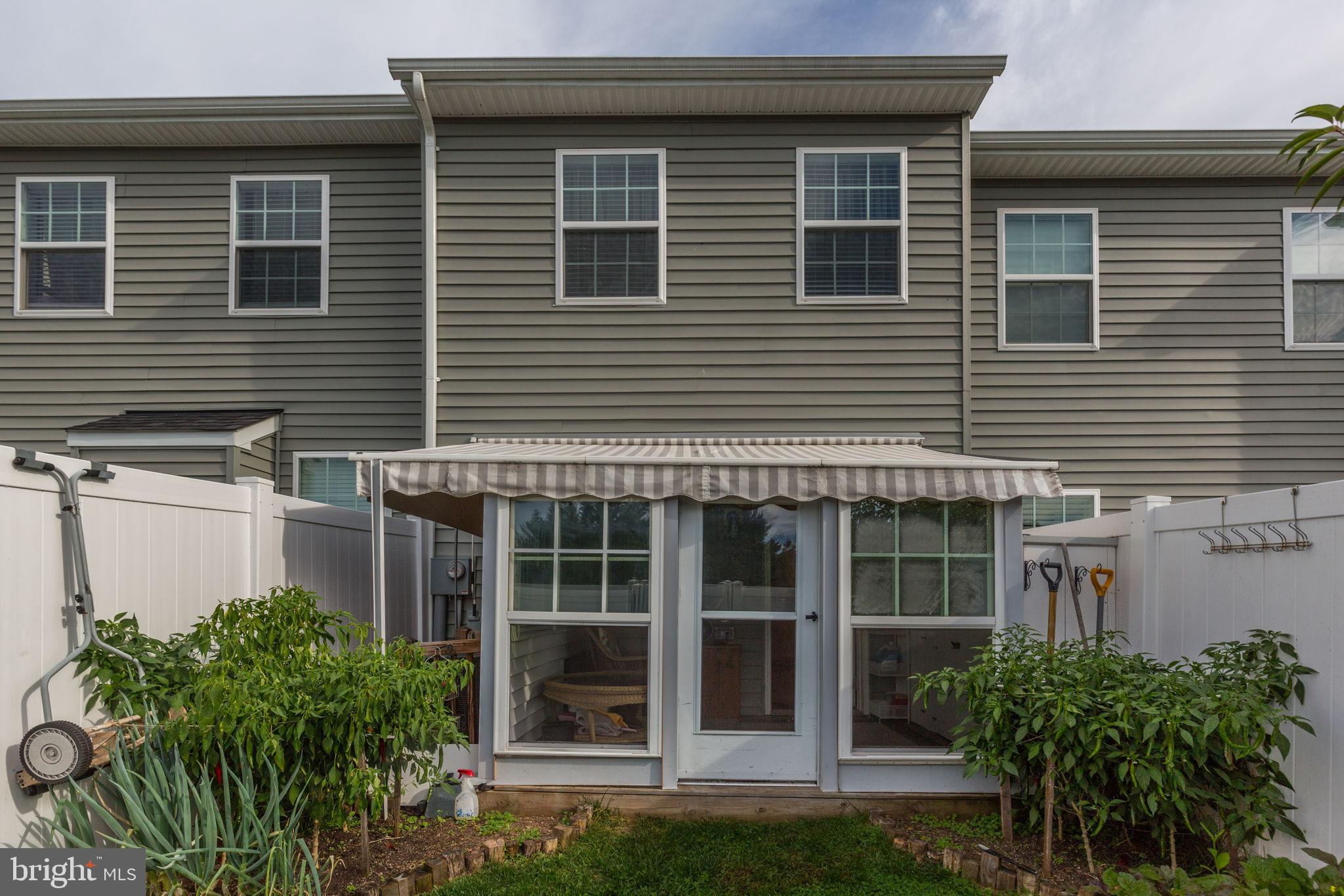 410 PEMBERTON PARK LANE