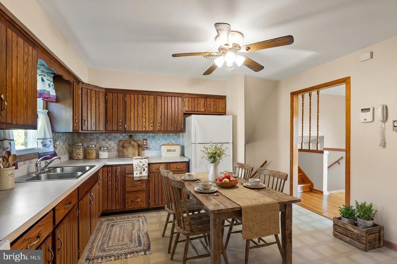 4106 GENE HEMP ROAD