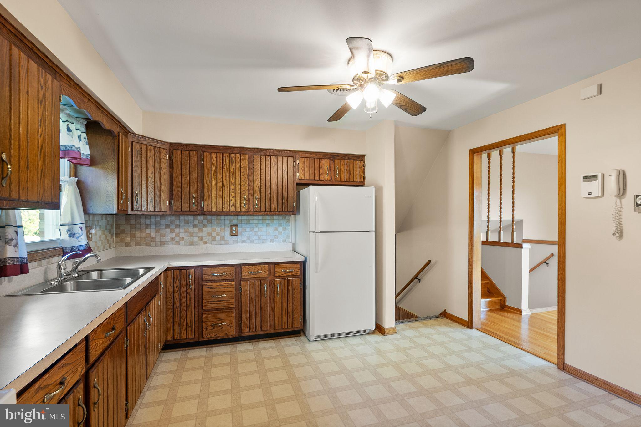 4106 GENE HEMP ROAD