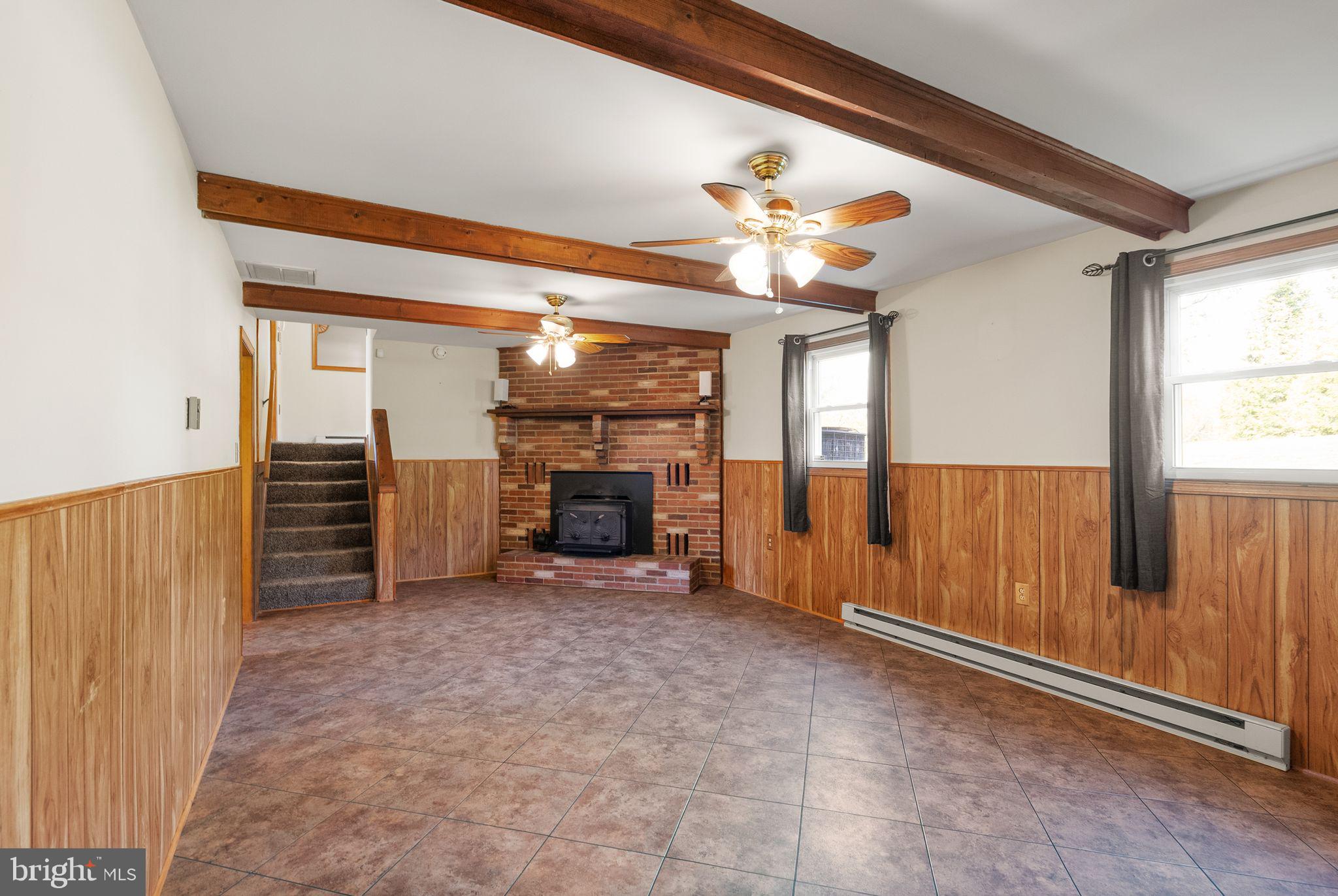4106 GENE HEMP ROAD
