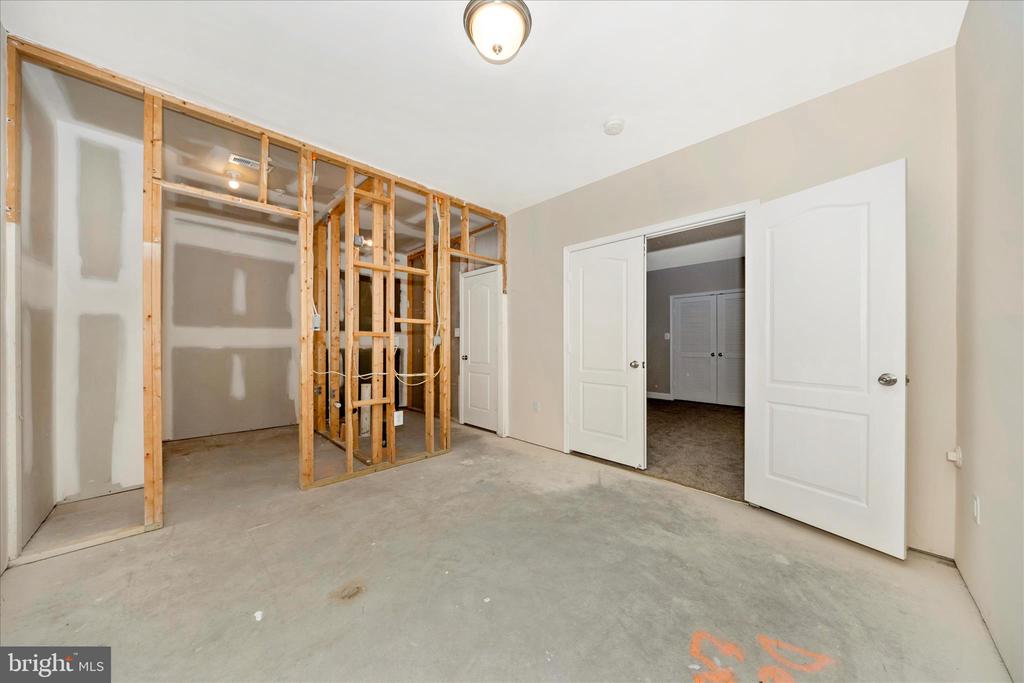 10228 NUTHATCH DRIVE