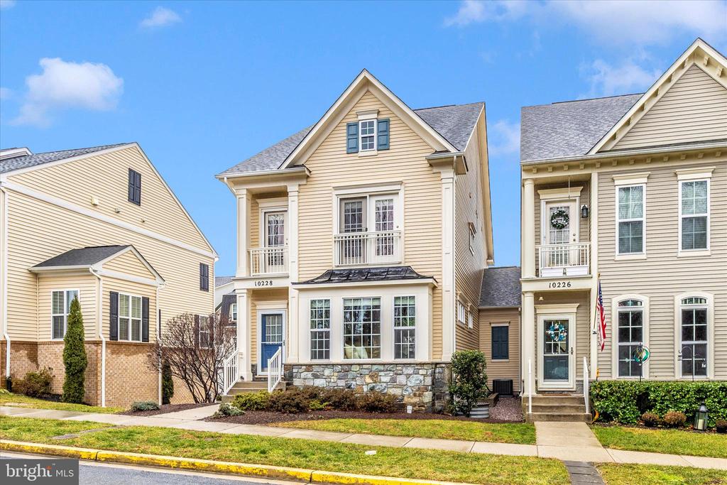 10228 NUTHATCH DRIVE