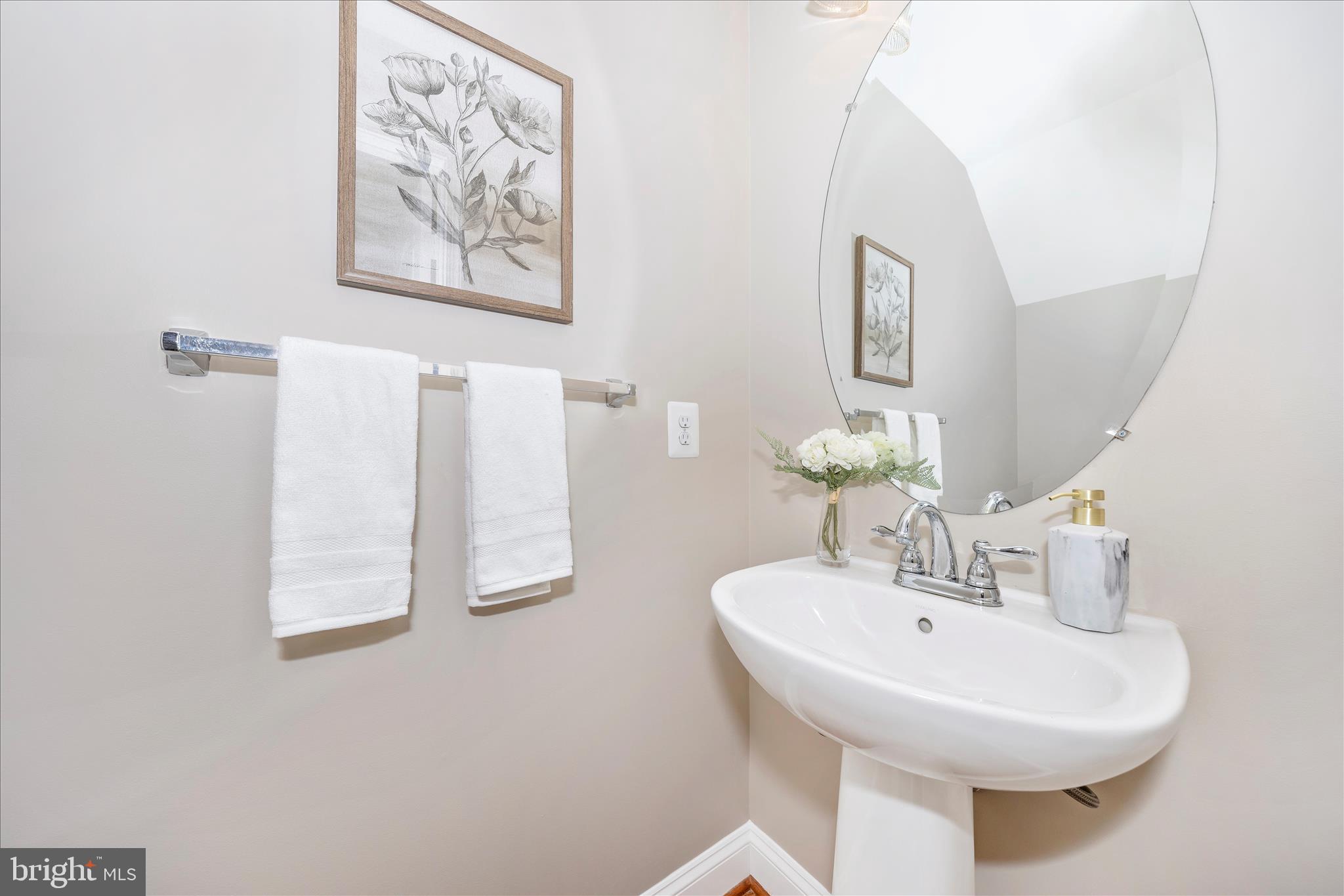 10228 NUTHATCH DRIVE